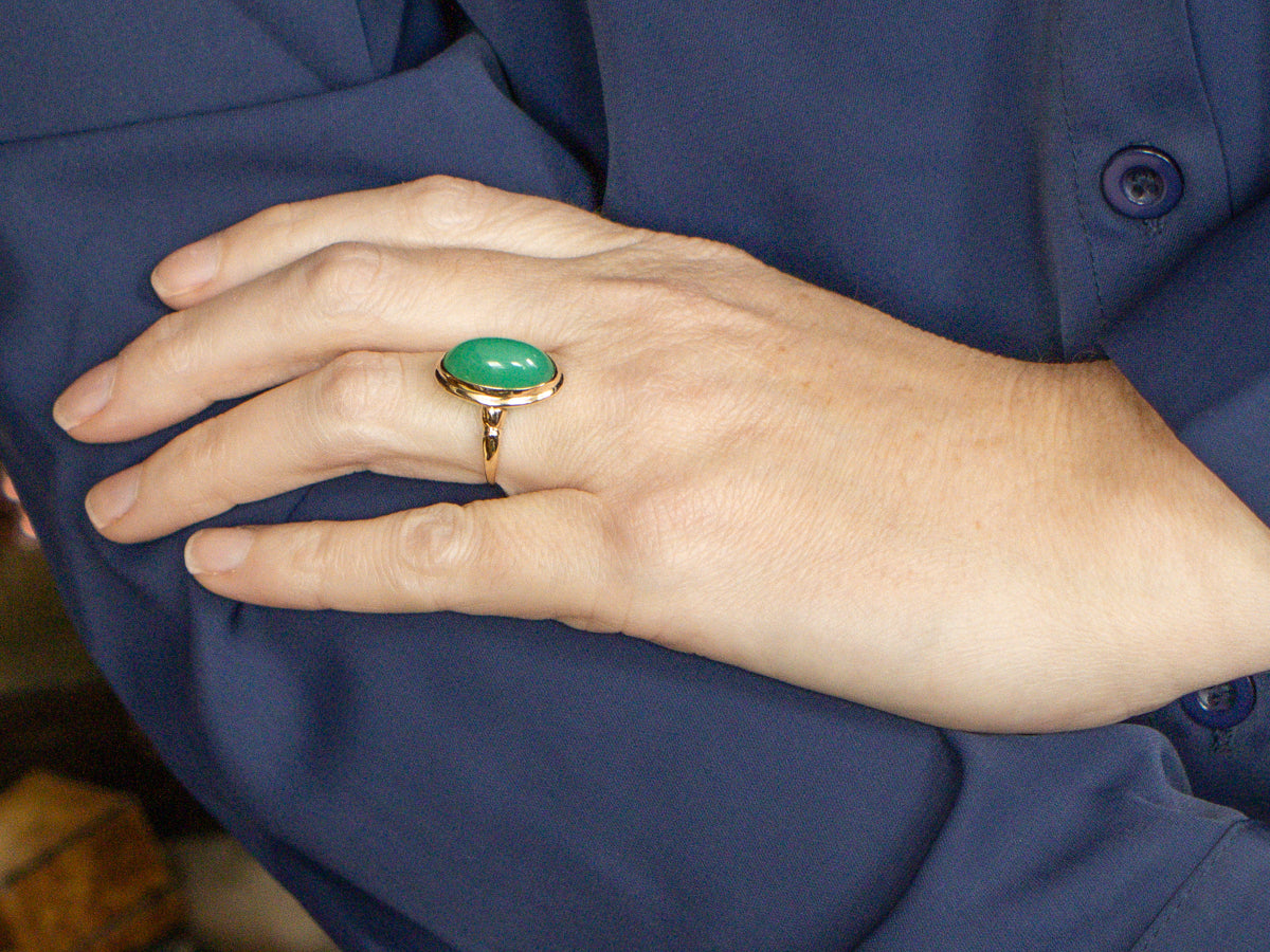 Vintage Gold Chrysoprase Cabochon Ring
