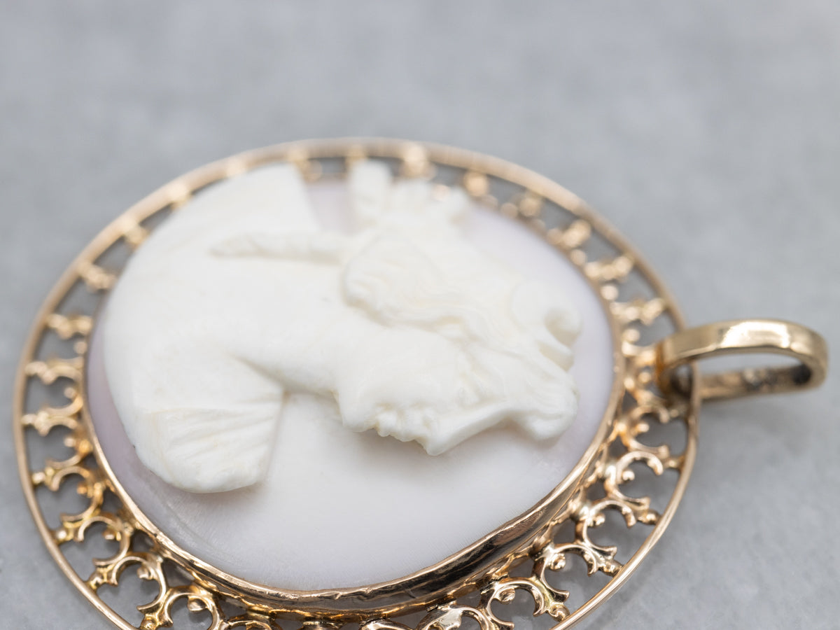 Light Pink Conch Shell Cameo Yellow Gold Pendant
