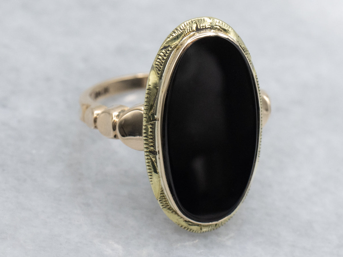 Vintage Black Onyx Ladies Cabochon Ring
