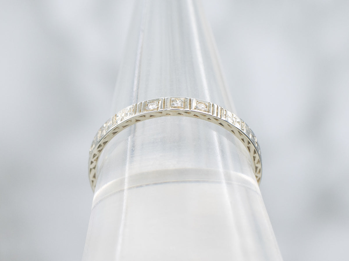 Antique Diamond Floral Patterned White Gold Band