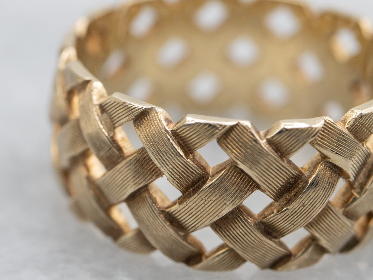Woven Lattice-Pattern Wide Art Carved Vintage Gold Band
