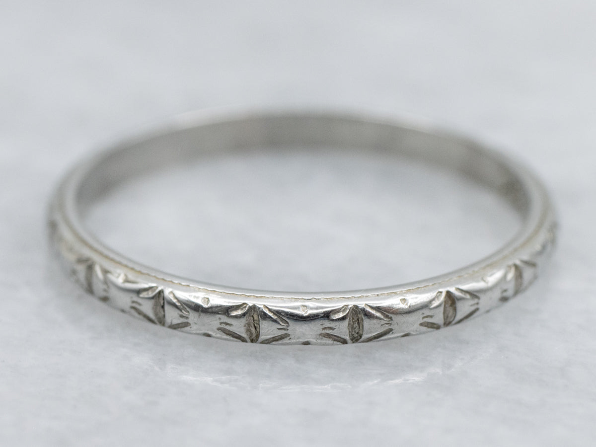 Antique 18-Karat White Gold Forget-Me-Not Patterned Band