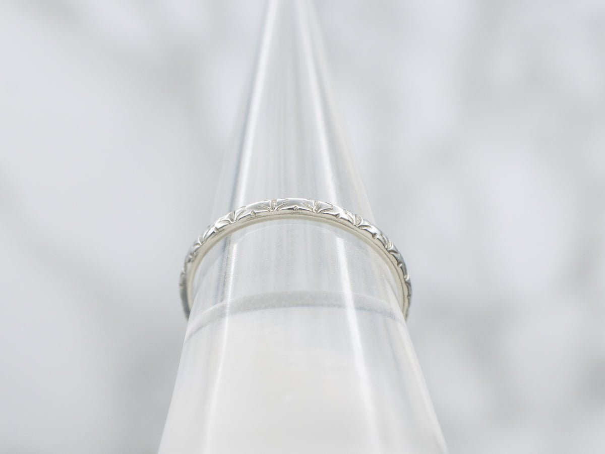 Antique 18-Karat White Gold Forget-Me-Not Patterned Band