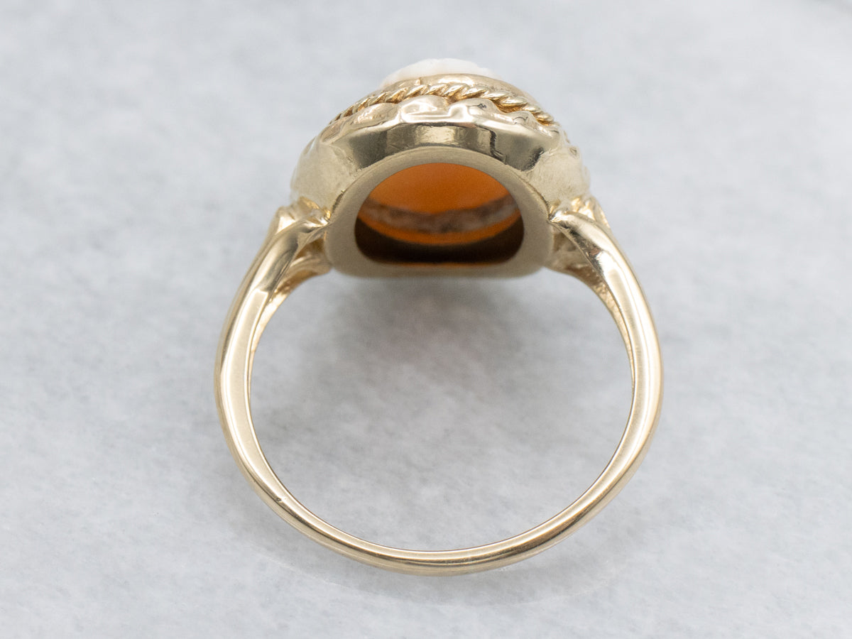 Mid-Century Conch Shell Cameo and Gold Ring