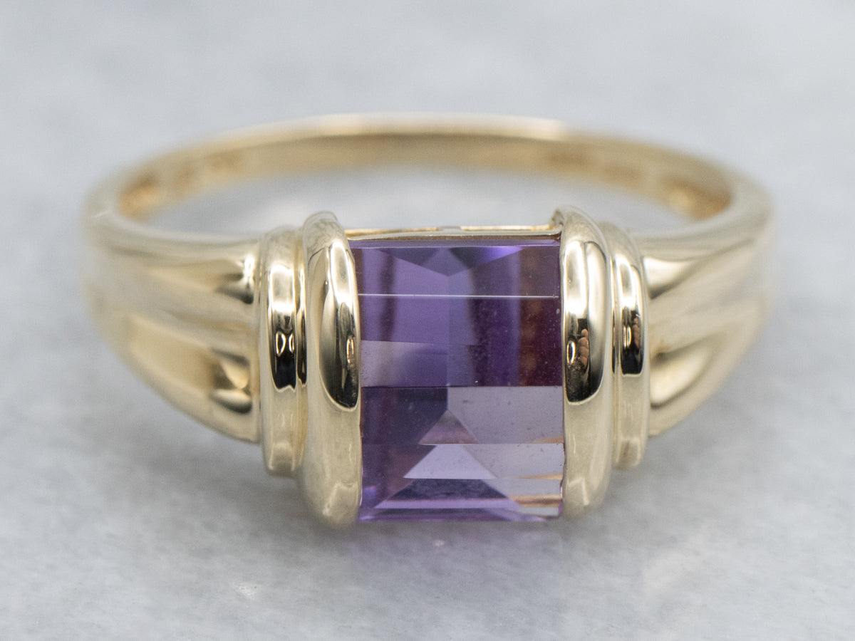 Modern Barrel-Cut Amethyst Yellow Gold Ring