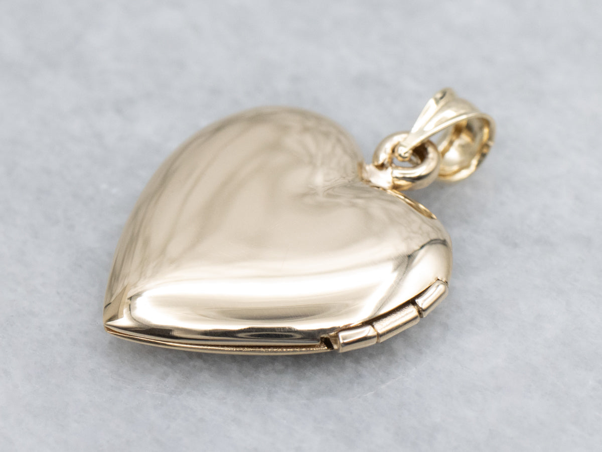 Vintage Gold "I Love You" Engraved Heart-Shaped Locket