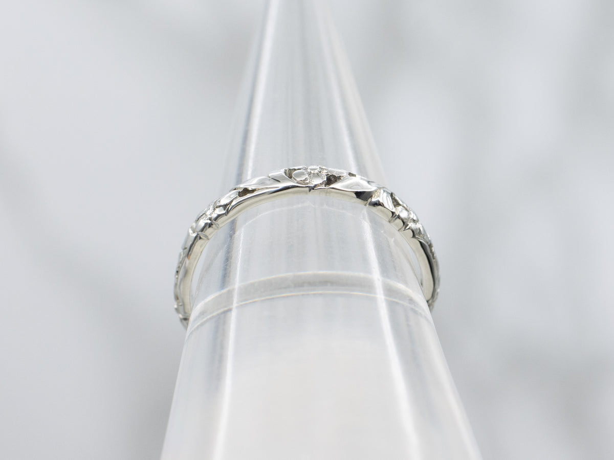 Pierced Floral Patterned White Gold Band