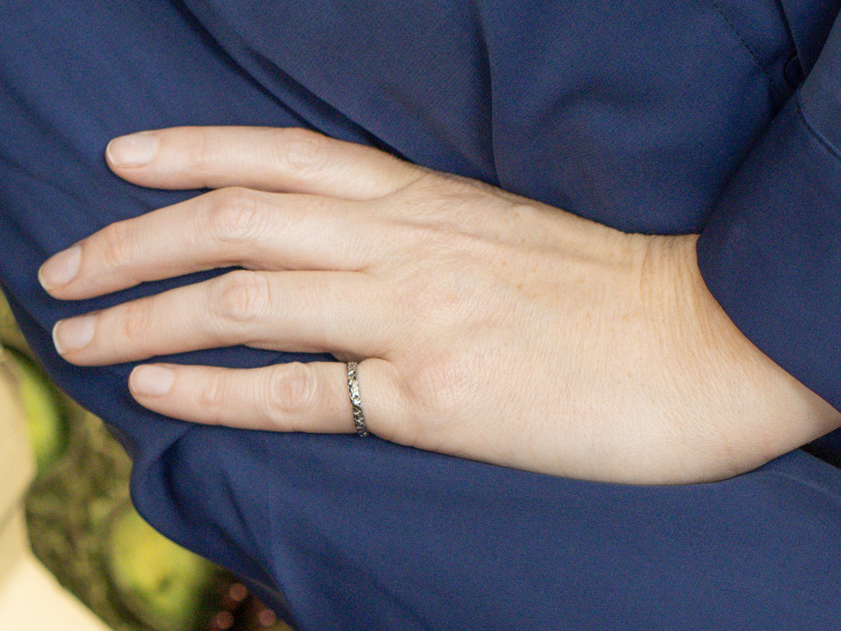 Pierced Floral Patterned White Gold Band