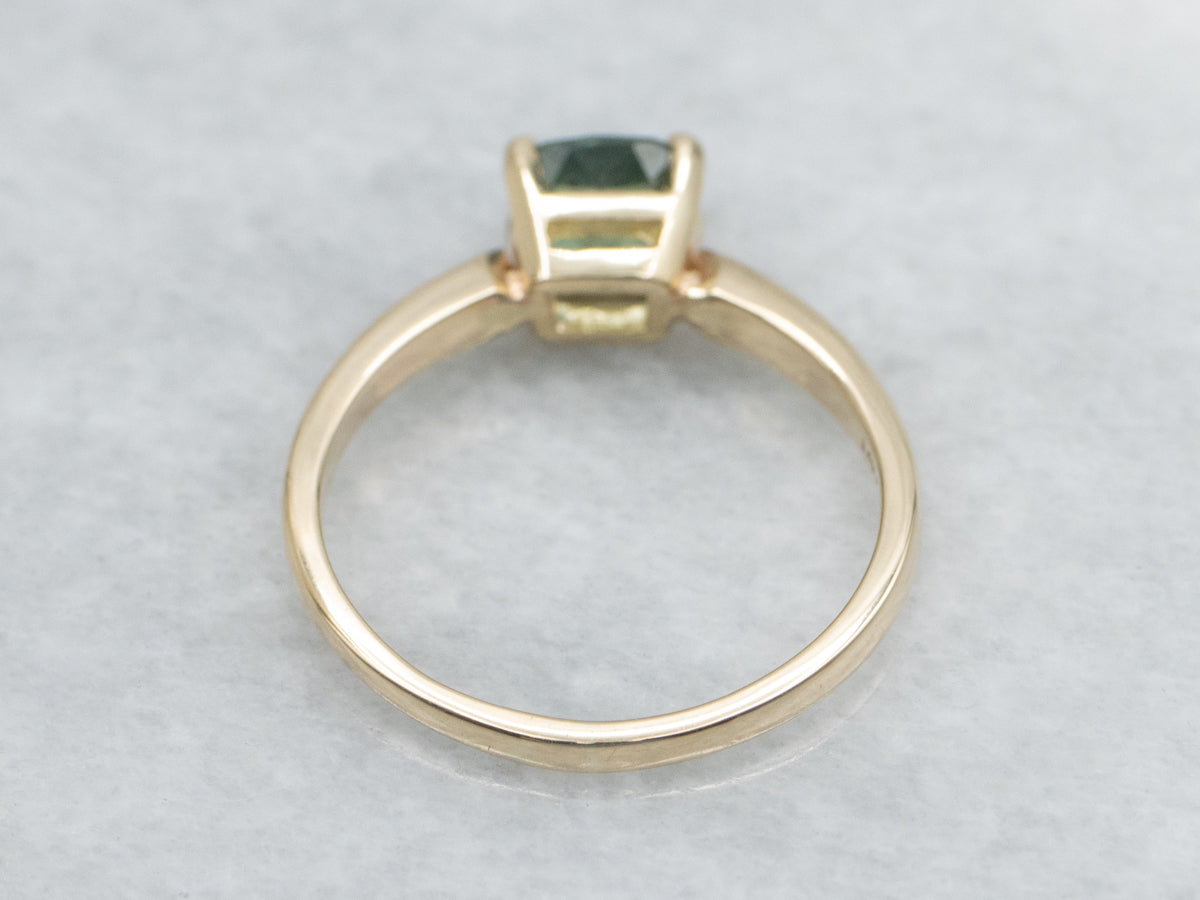 East-to-West Set Green Sapphire Gold Solitaire Ring
