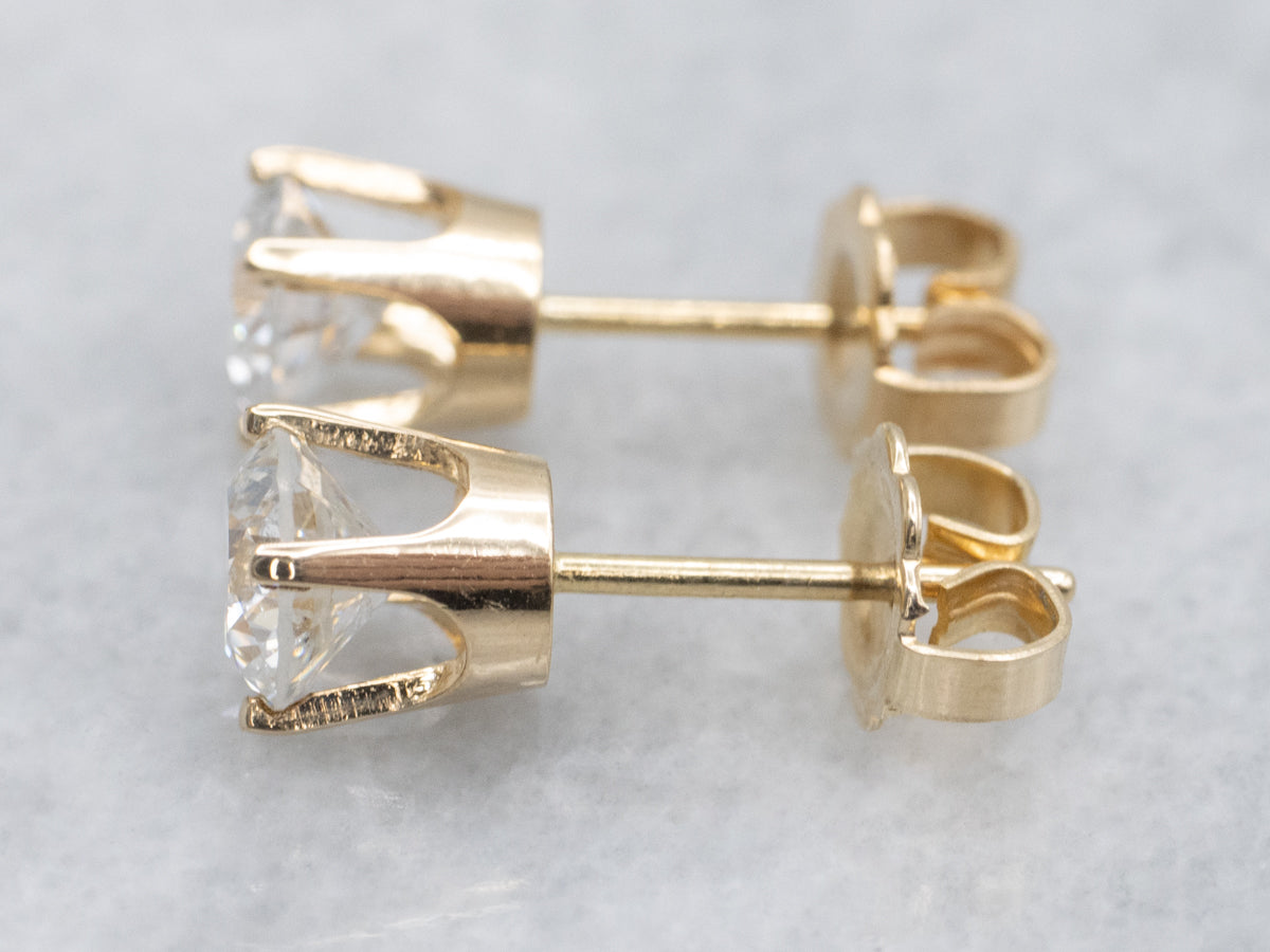 Simple Four-Prong Round Brilliant Diamond Stud Earrings