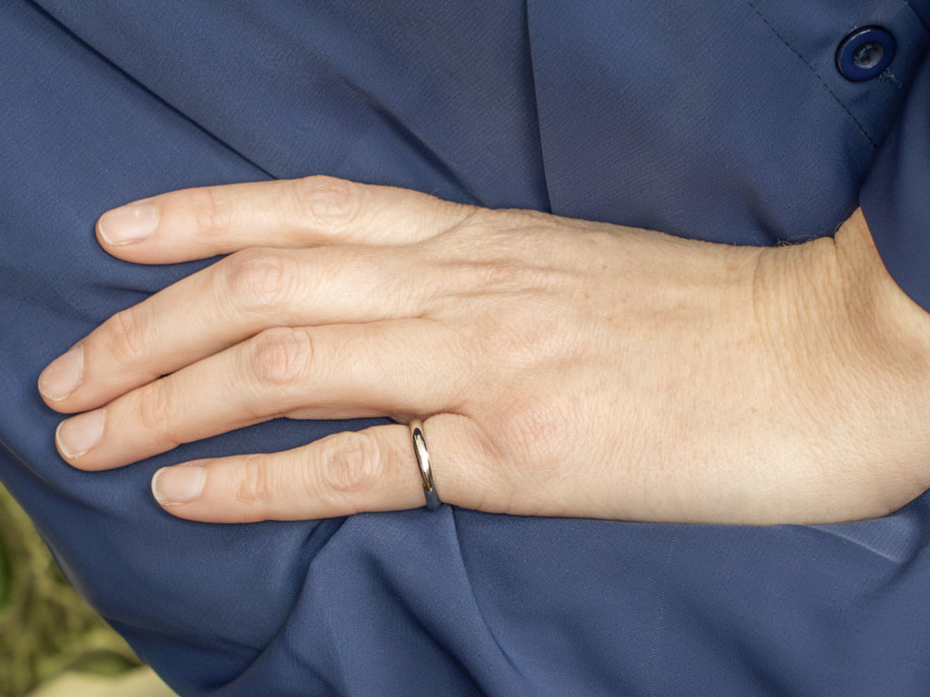 Simple Platinum Half-Round Band