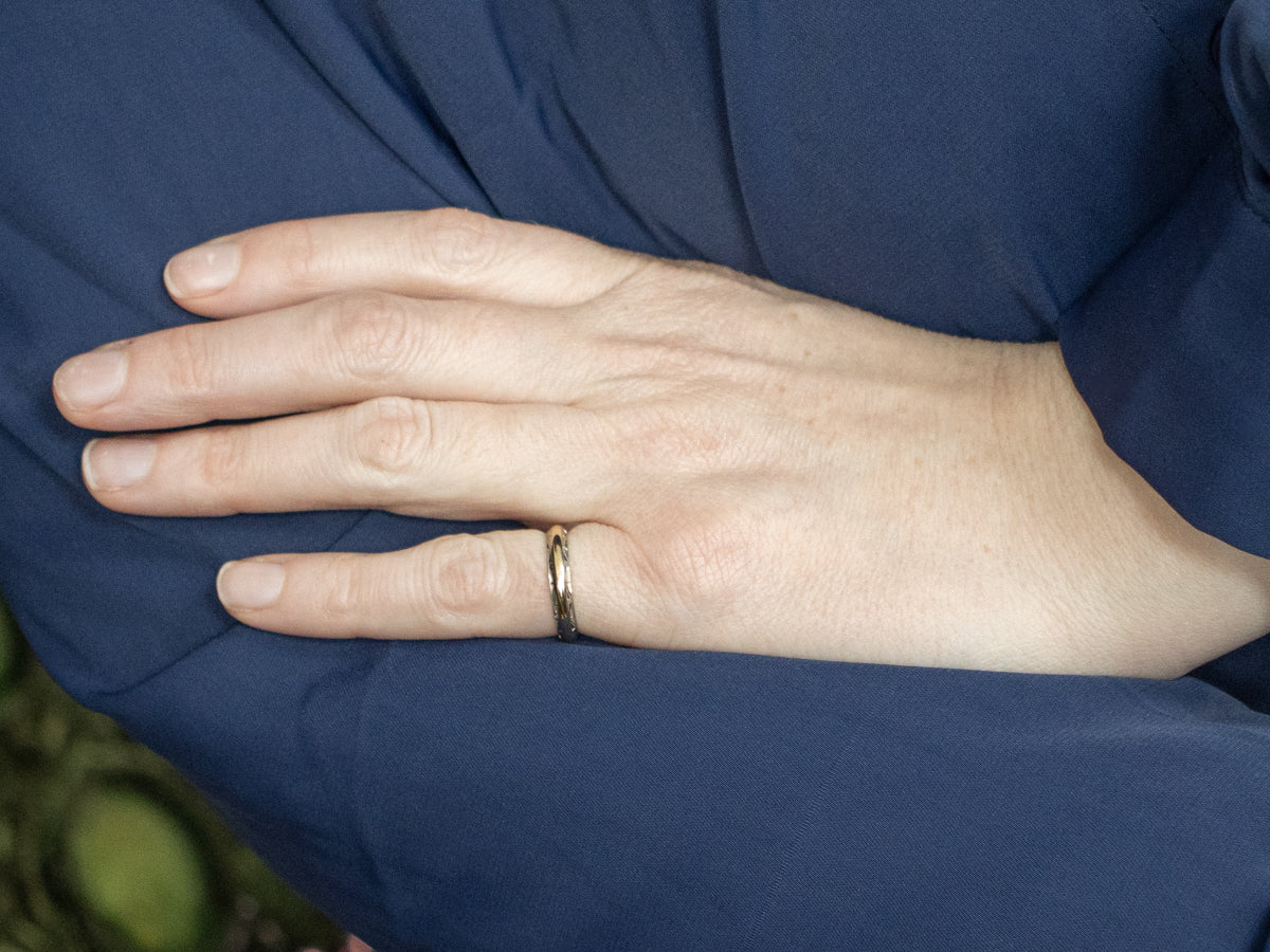 Vintage Yellow Gold Band with White Gold Patterned Edge
