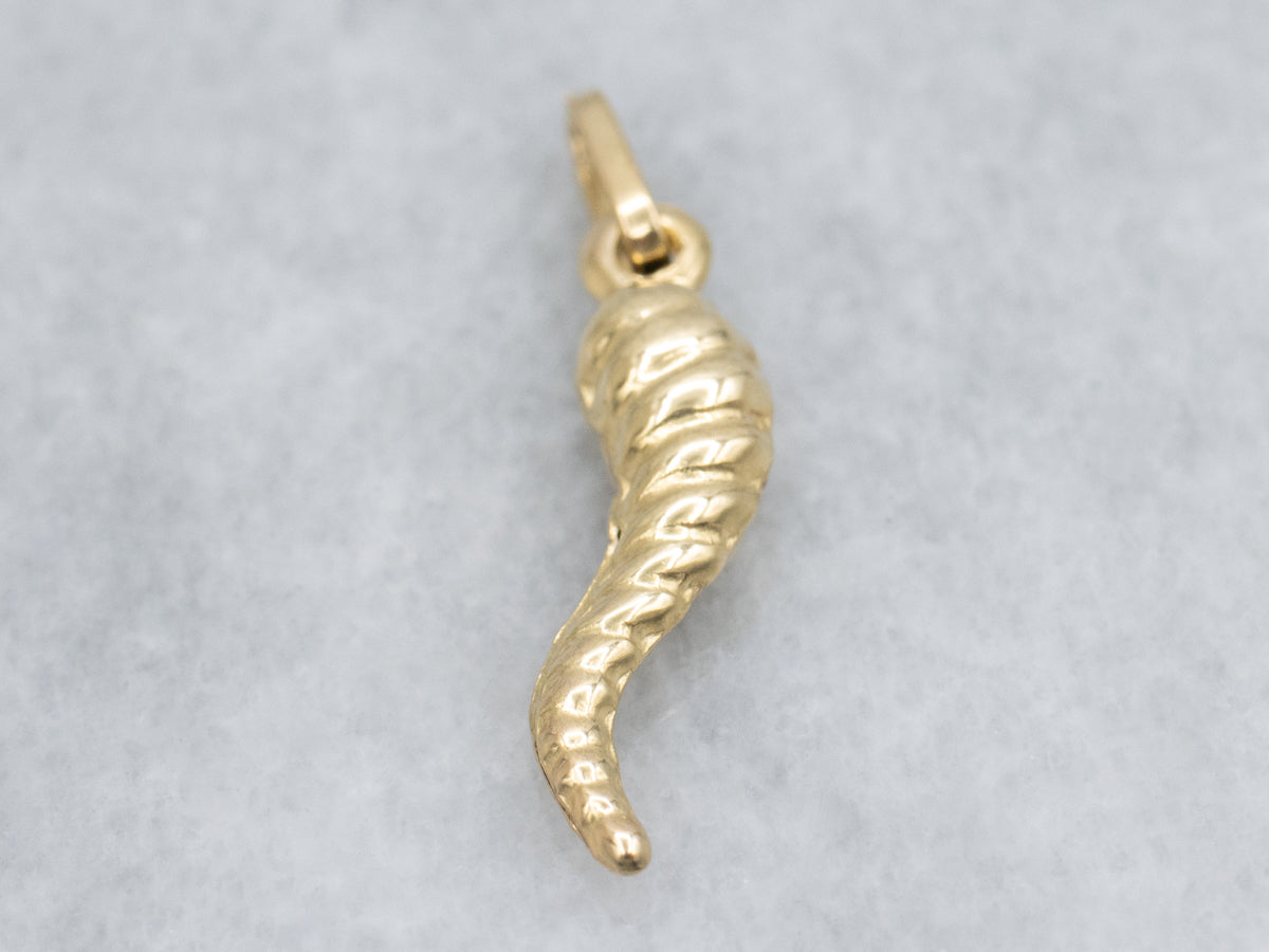 Vintage 18-Karat Gold Italian Cornicello Horn Charm Pendant