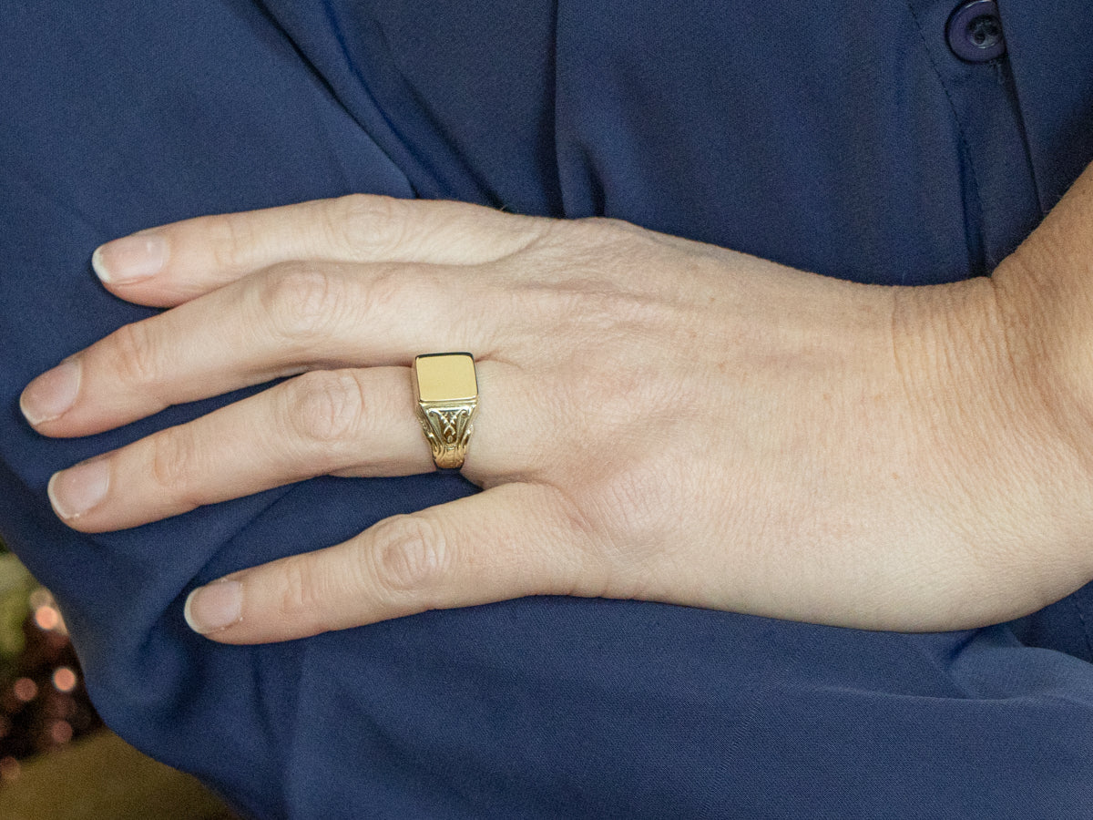 Plain Square Yellow Gold Etched Shoulder Signet Ring