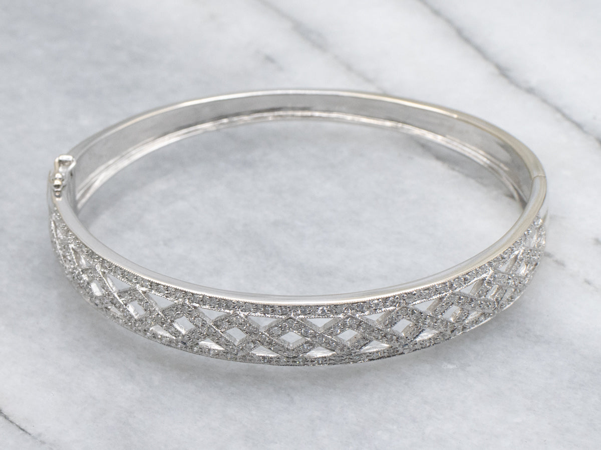 Modern 18-Karat White Gold Diamond Hinged Bangle Bracelet