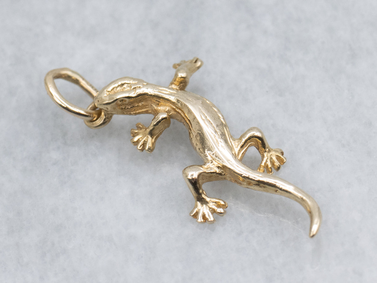 Detailed Yellow Gold Lizard Charm Pendant