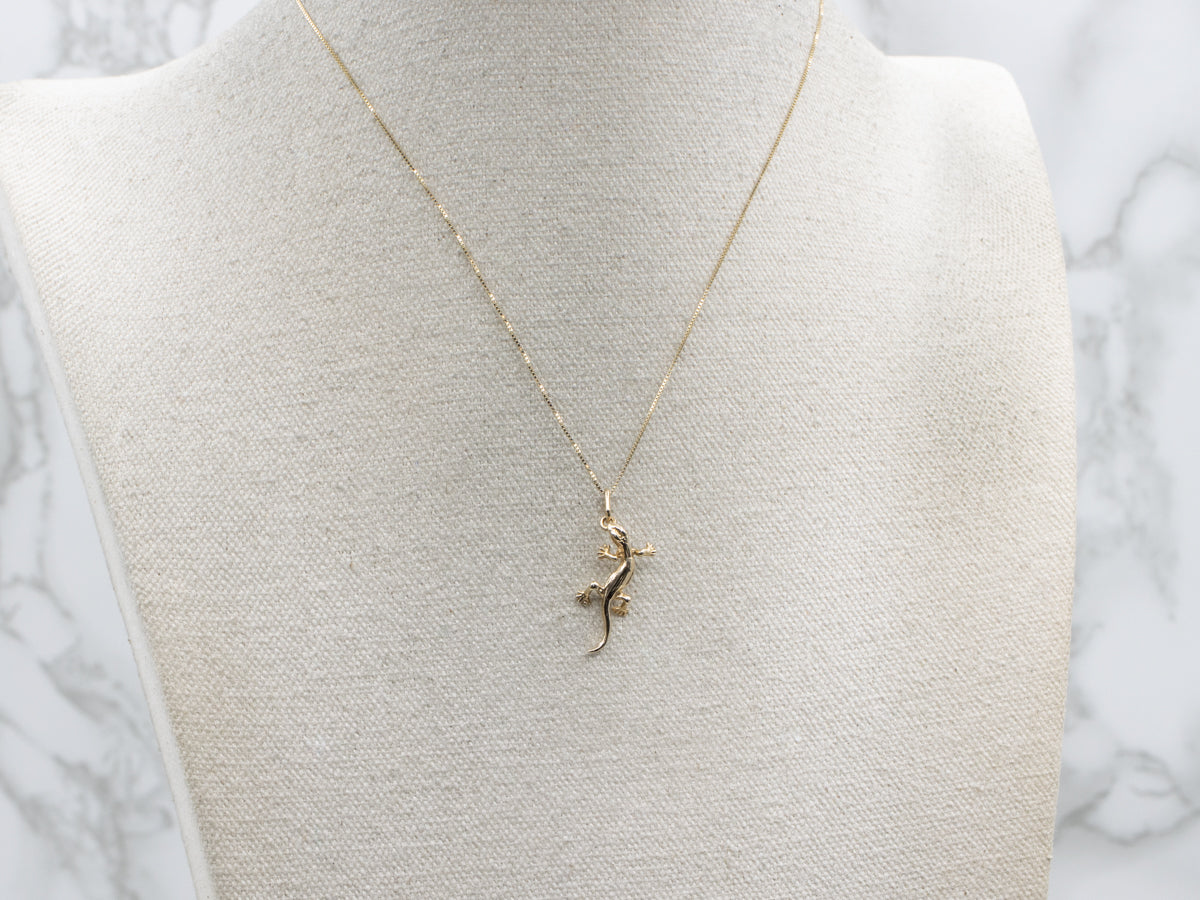 Detailed Yellow Gold Lizard Charm Pendant