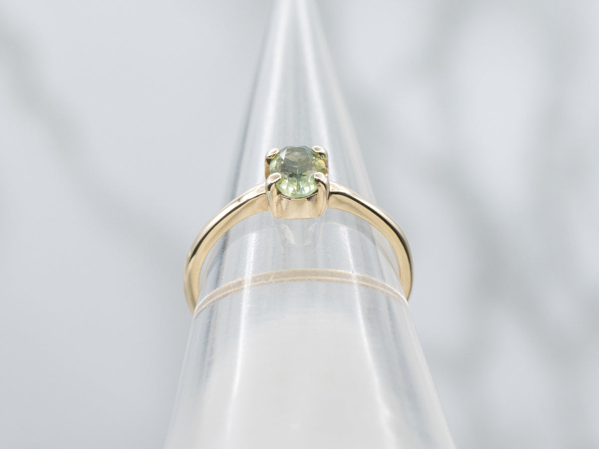 Stunning Bi-Colored Sapphire Solitaire Ring in Yellow Gold Setting