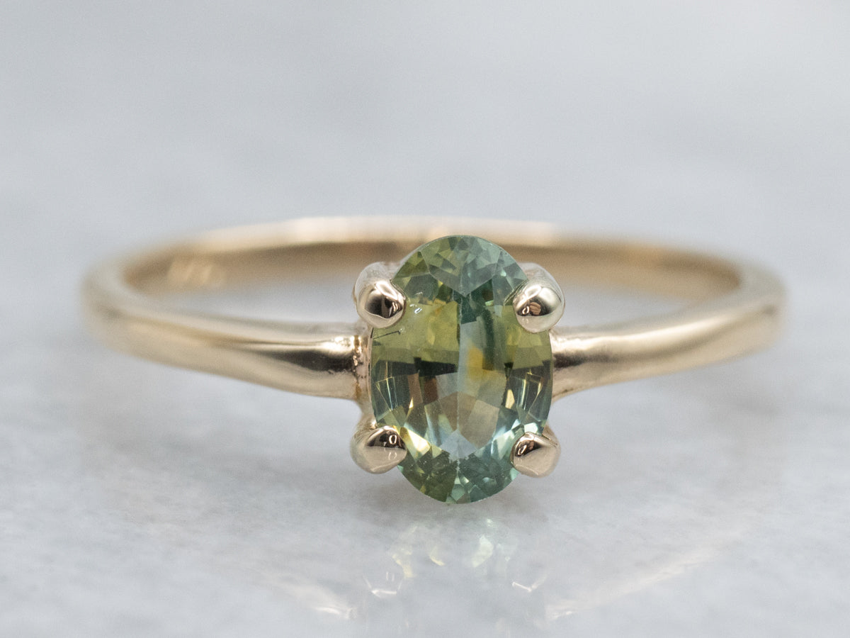 Stunning Bi-Colored Sapphire Solitaire Ring in Yellow Gold Setting