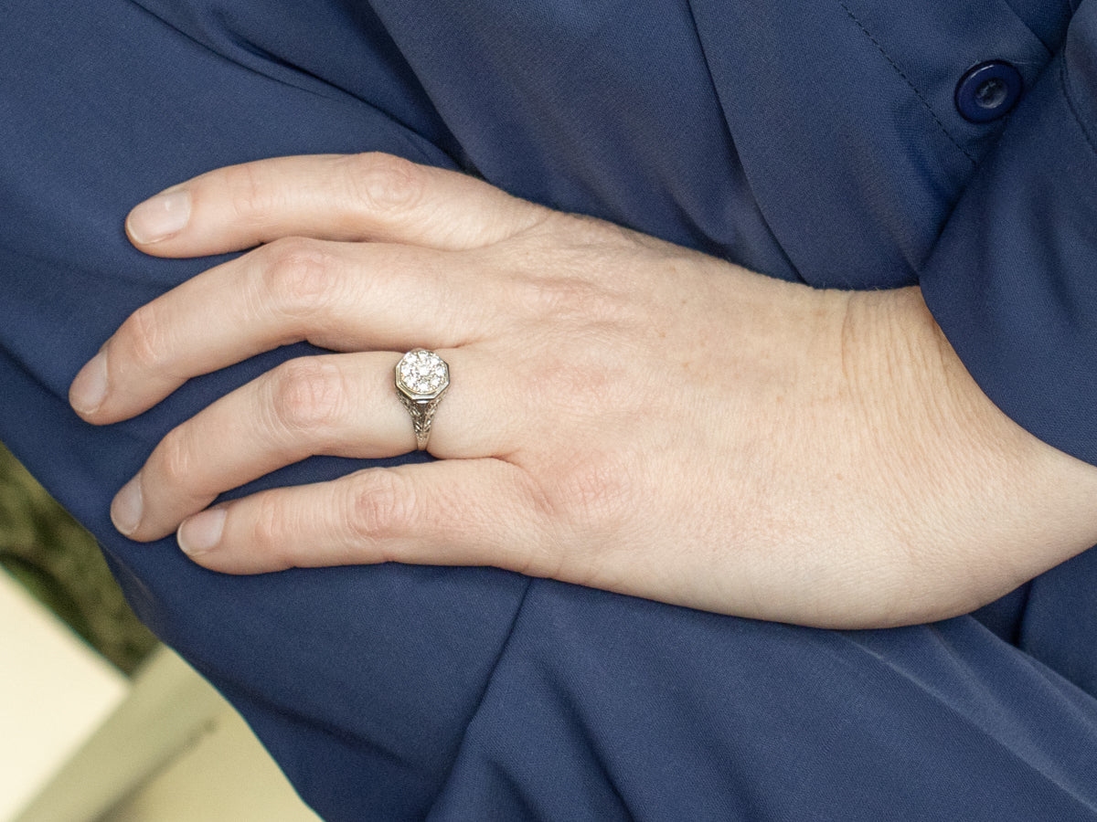 1920s Diamond Cluster Gold Filigree Ring