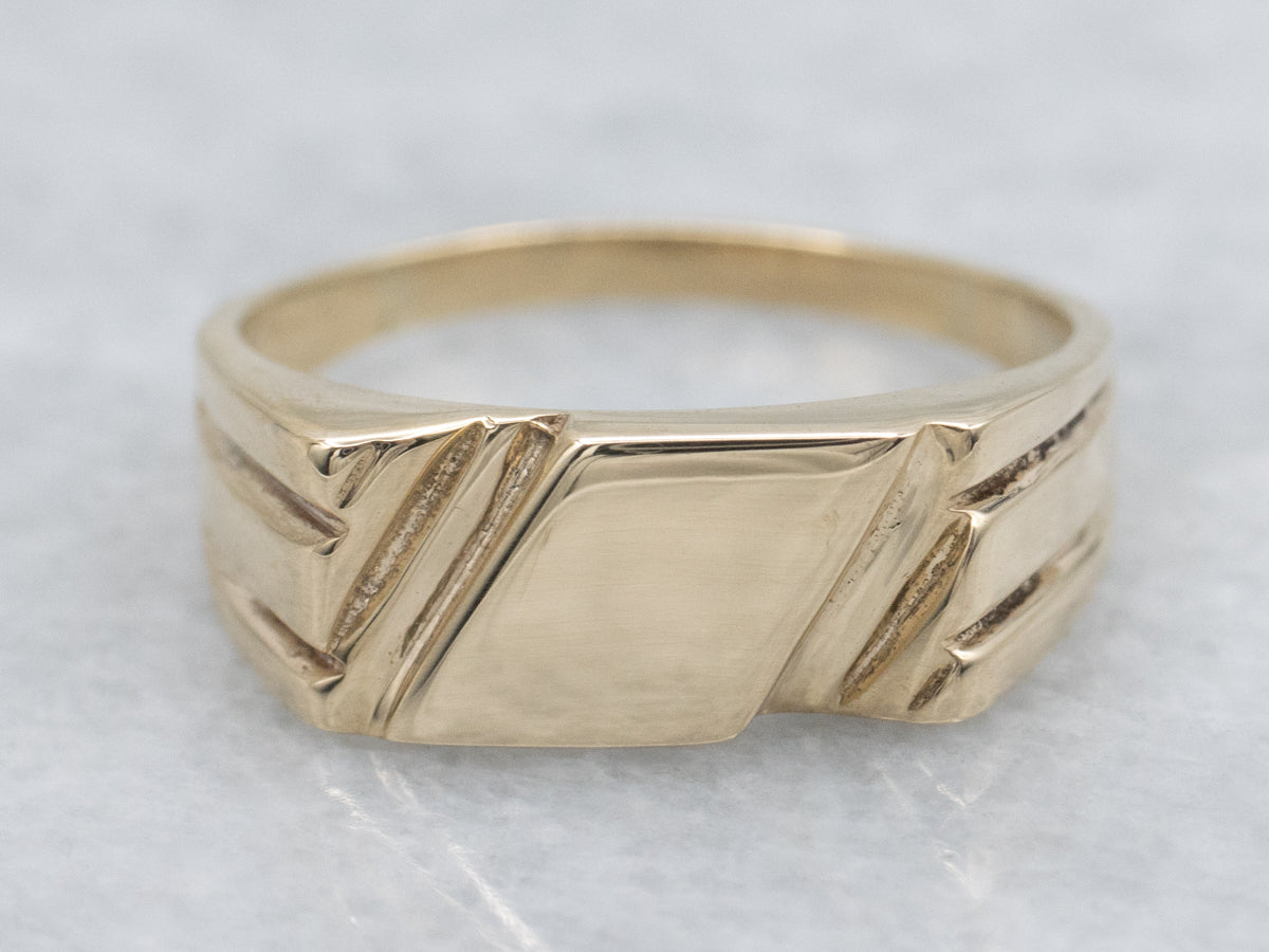 Vintage Geometric Grooved Gold Signet Ring