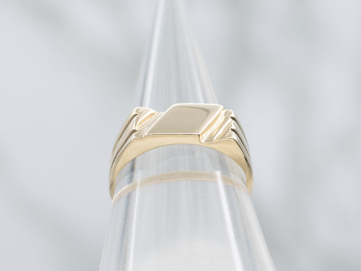 Vintage Geometric Grooved Gold Signet Ring