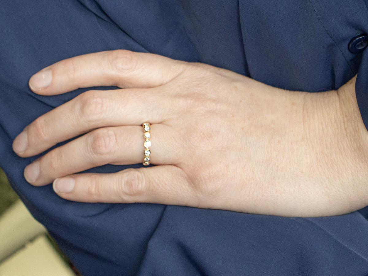 Round Brilliant Bezel-Set Diamond Band
