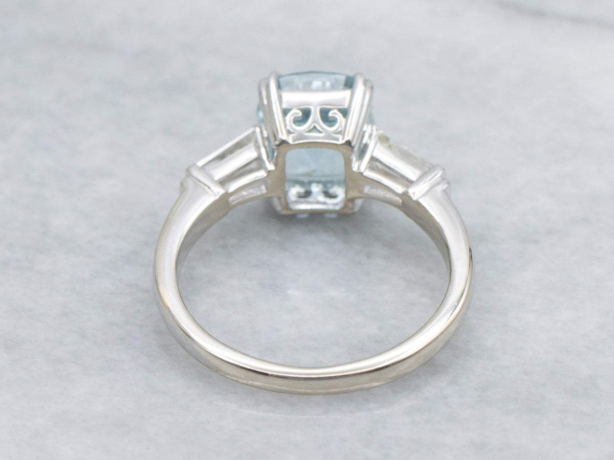 Cushion-Cut Aquamarine and Diamond White Gold Ring