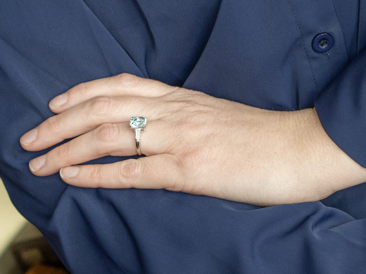 Cushion-Cut Aquamarine and Diamond White Gold Ring