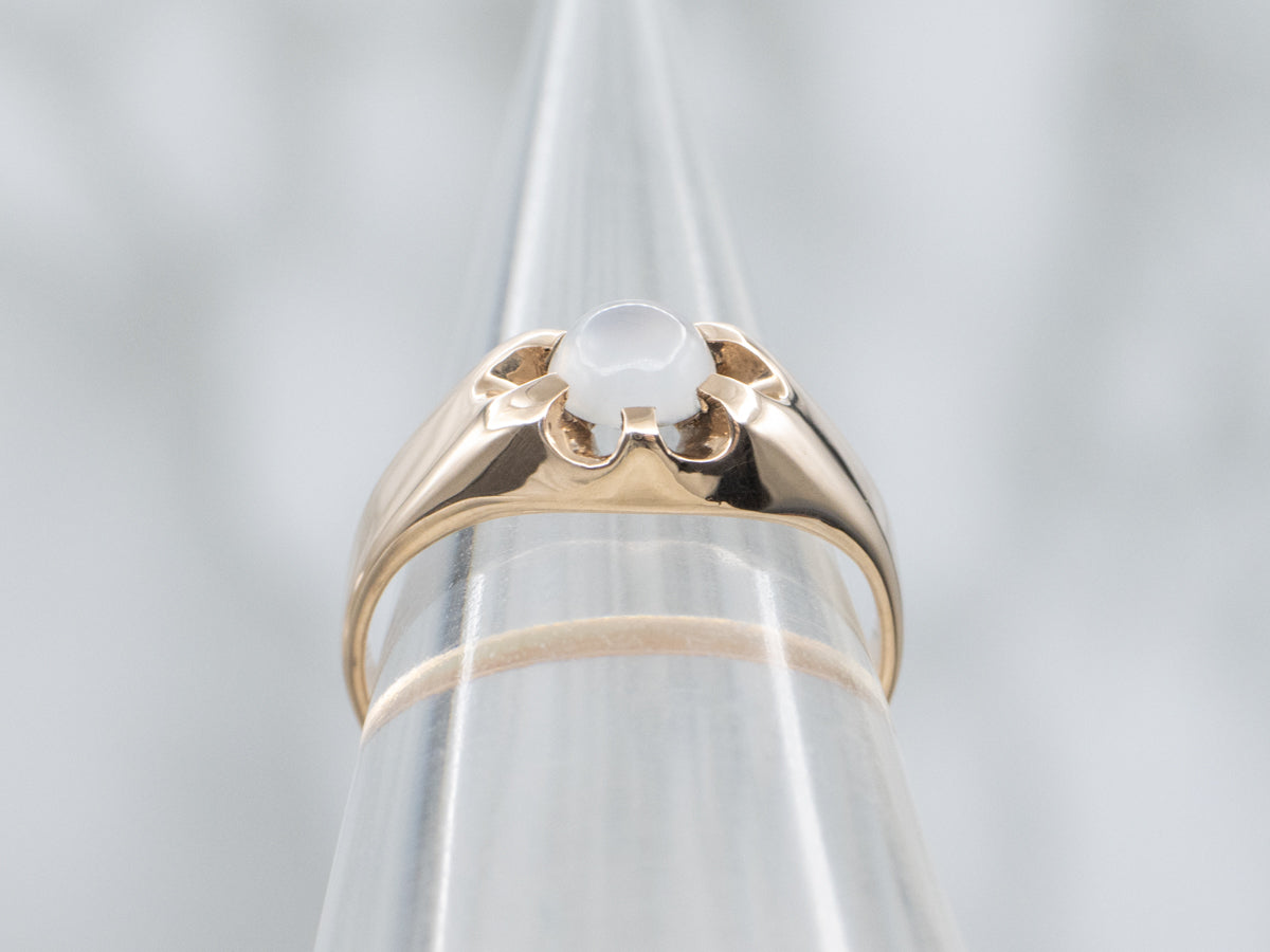 Antique Belcher Set Moonstone and Gold Solitaire Ring