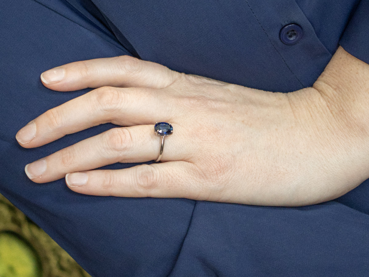 Beautiful Kyanite White Gold Solitaire Ring