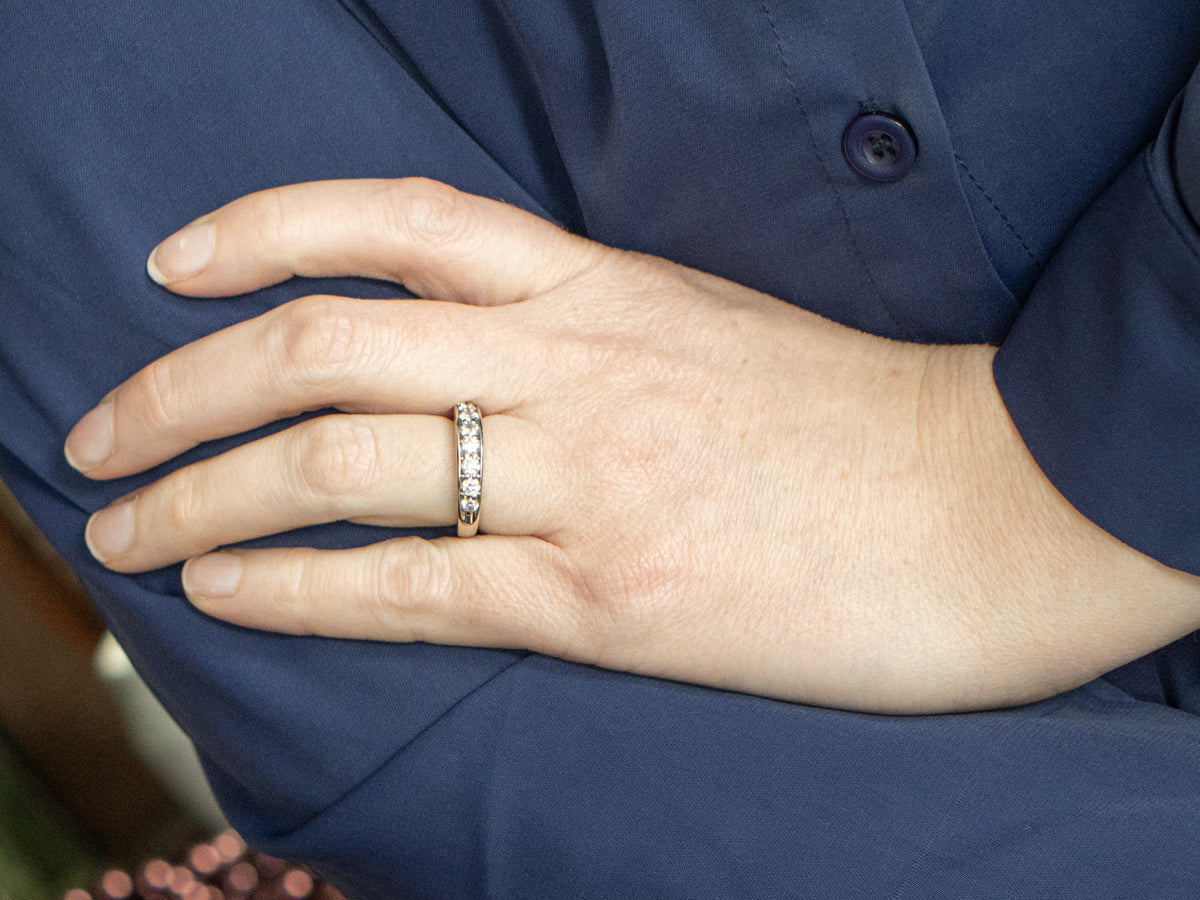 White Gold Round-Brilliant Diamond Band