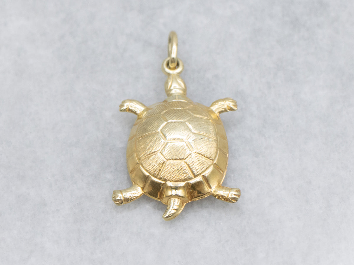 Detailed Yellow Gold Turtle Pendant