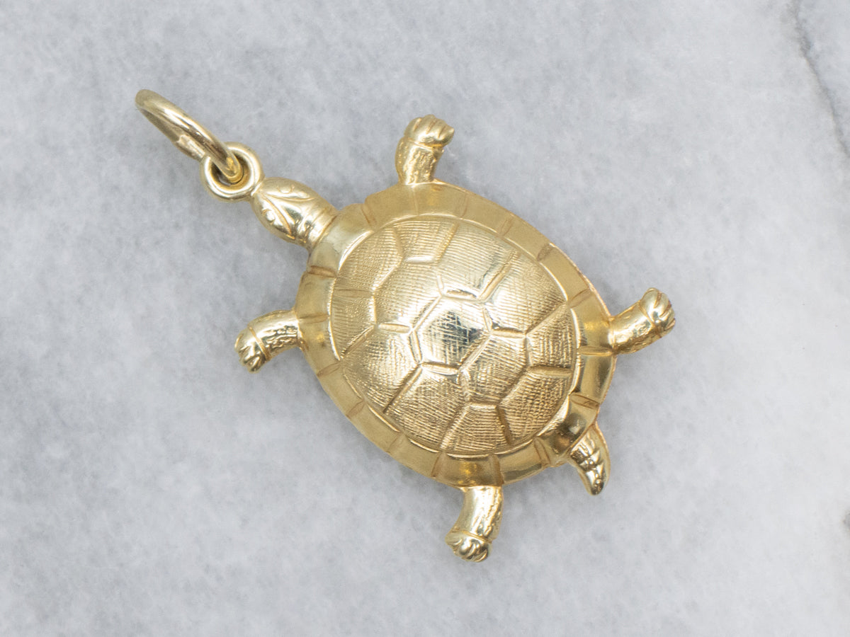 Detailed Yellow Gold Turtle Pendant
