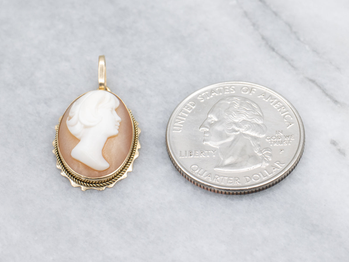 Mid-Century Italian Women Vintage Gold Cameo Pendant
