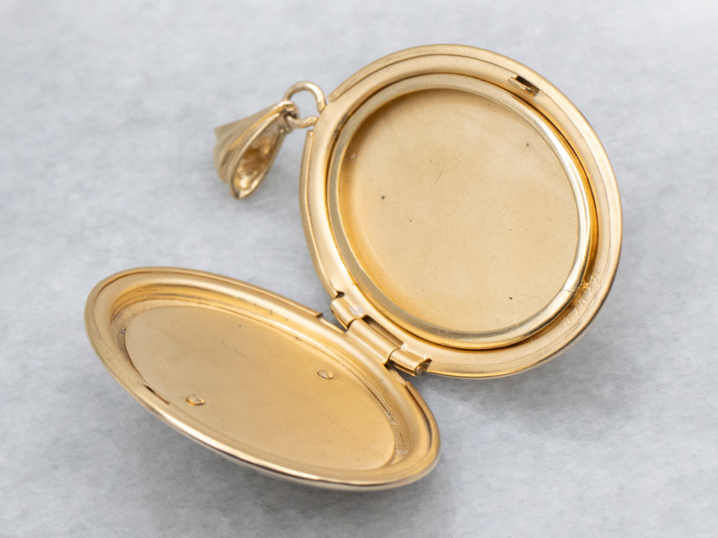 Vintage Gold Sapphire Tufted Pattern Oval-Shaped Locket