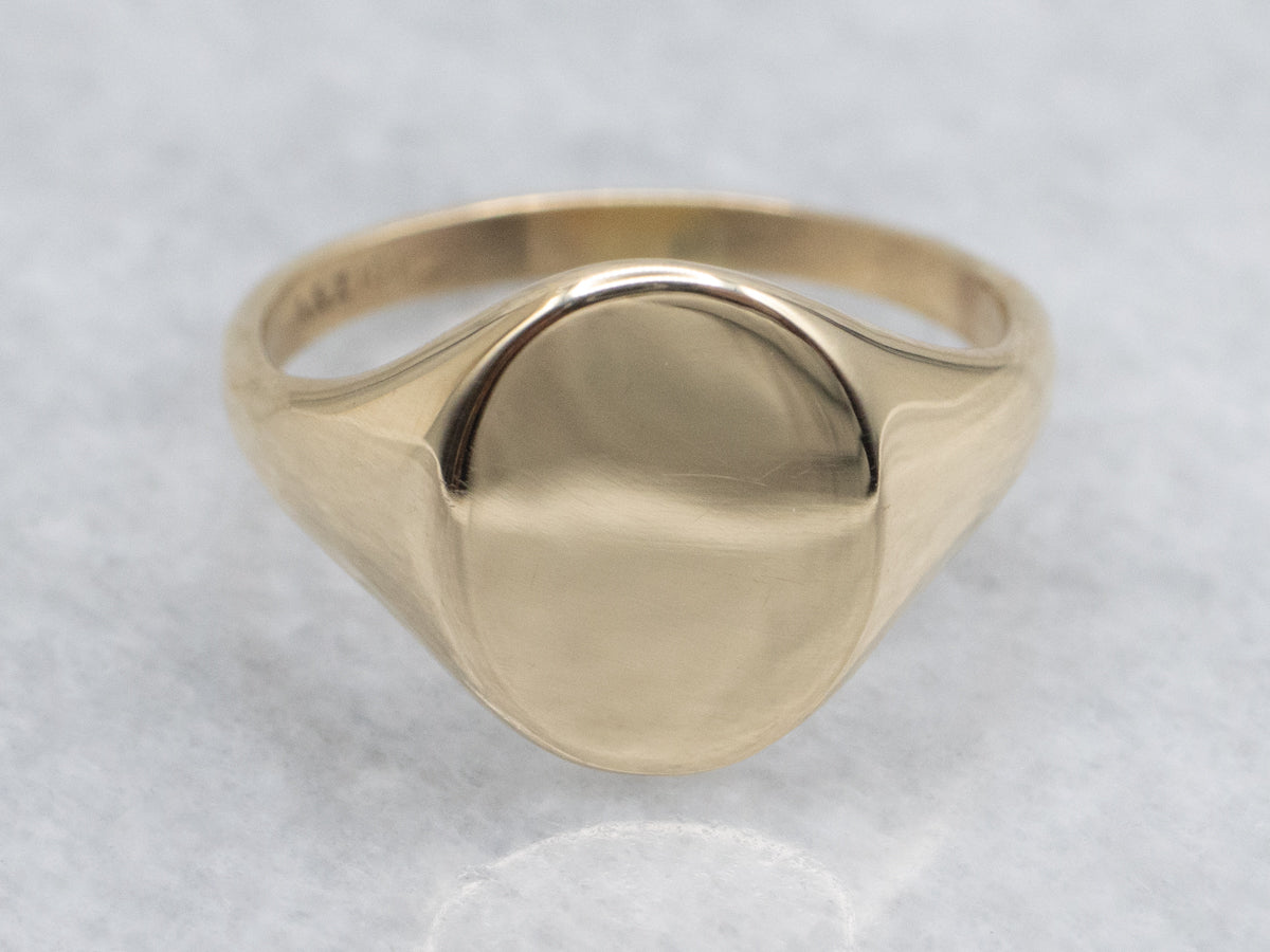 Plain Polished Gold Oval Top Signet Ring