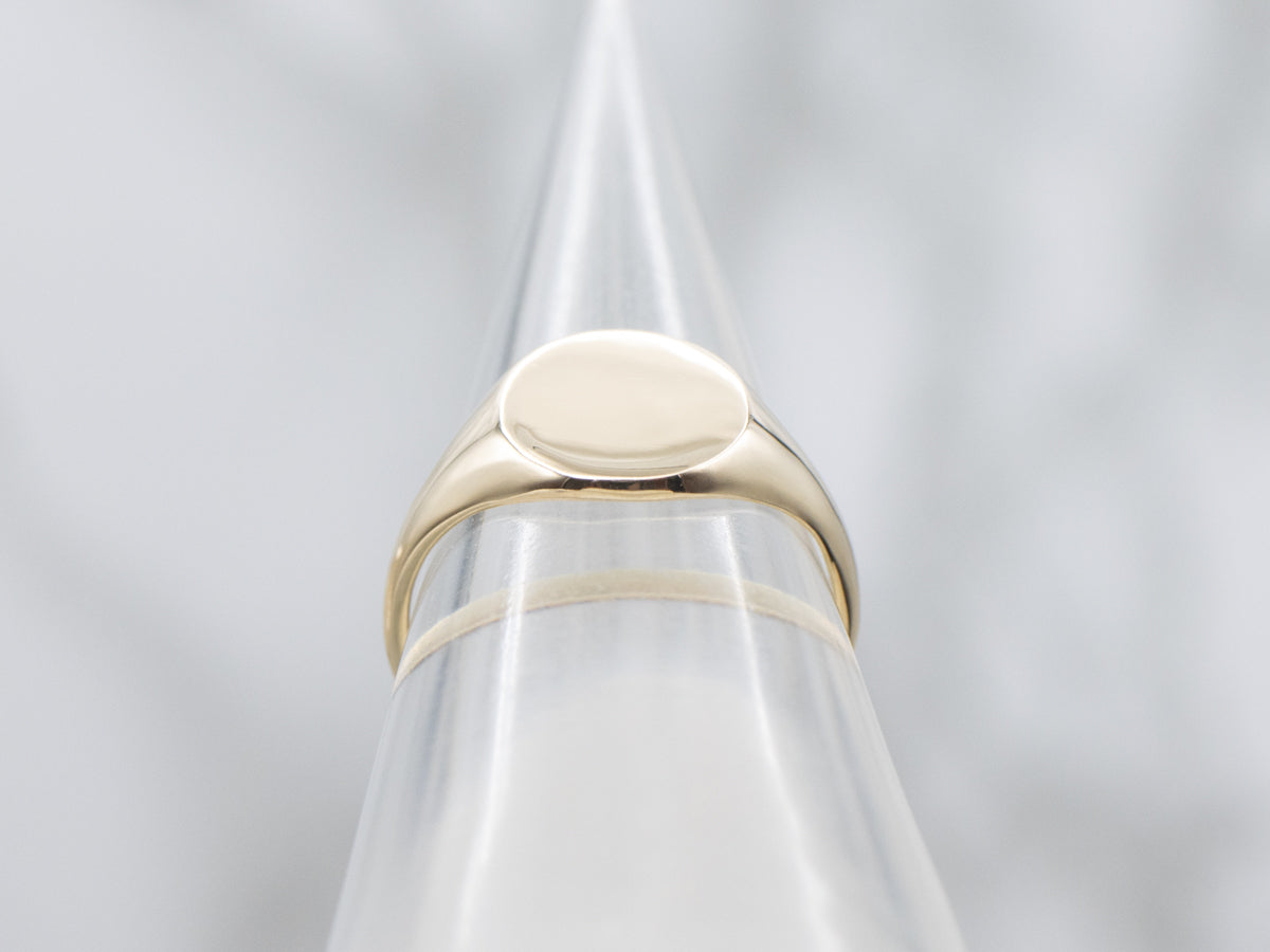 Plain Polished Gold Oval Top Signet Ring