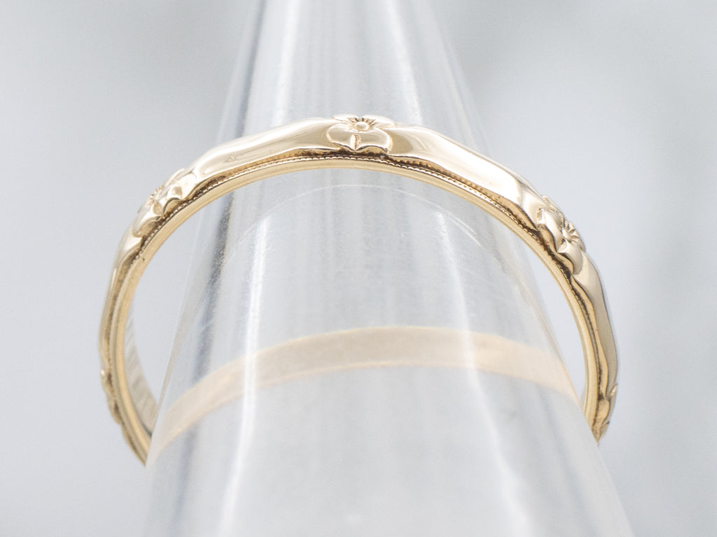 Men's Vintage Gold Forget-Me-Not Patterned Band