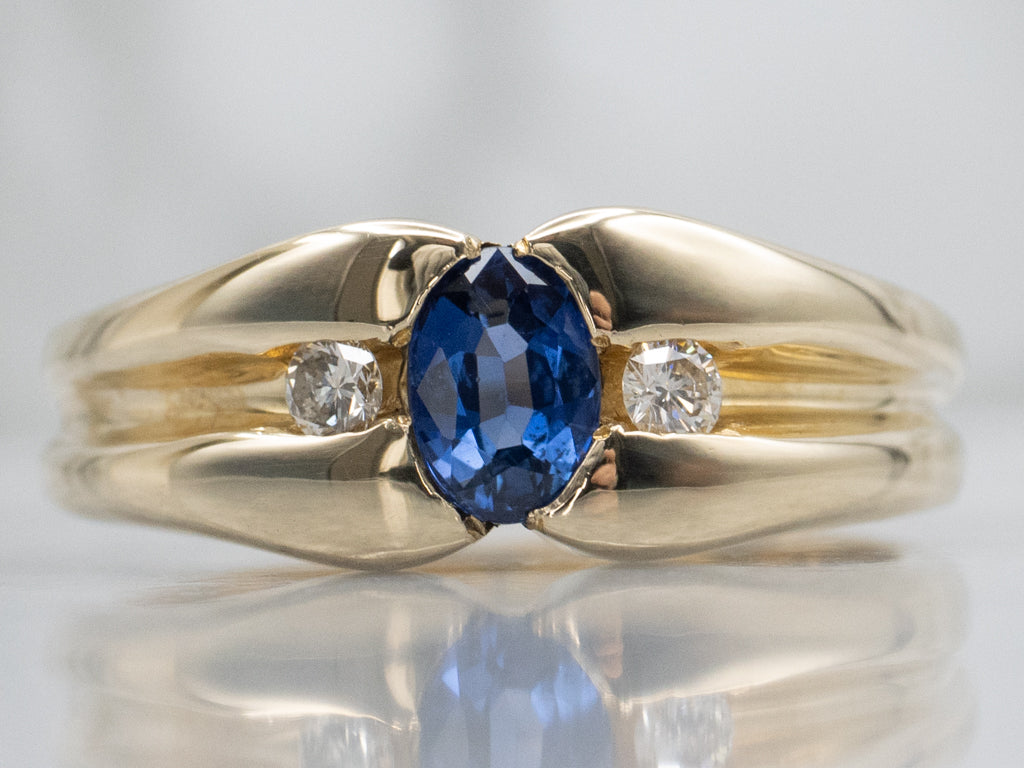 Sapphire and Diamond Grooved Yellow Gold Ring