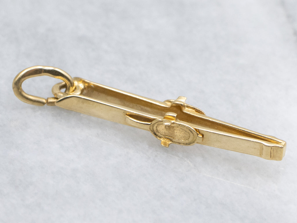 Vintage 18-Karat Gold Cross-Country Skis Charm