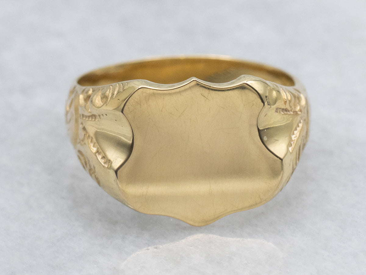 Antique Gold Signet Ring with Shield-Shaped Top