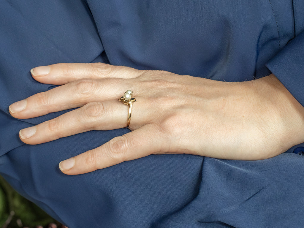 Vintage Saltwater Pearl and Gold Bypass Ring