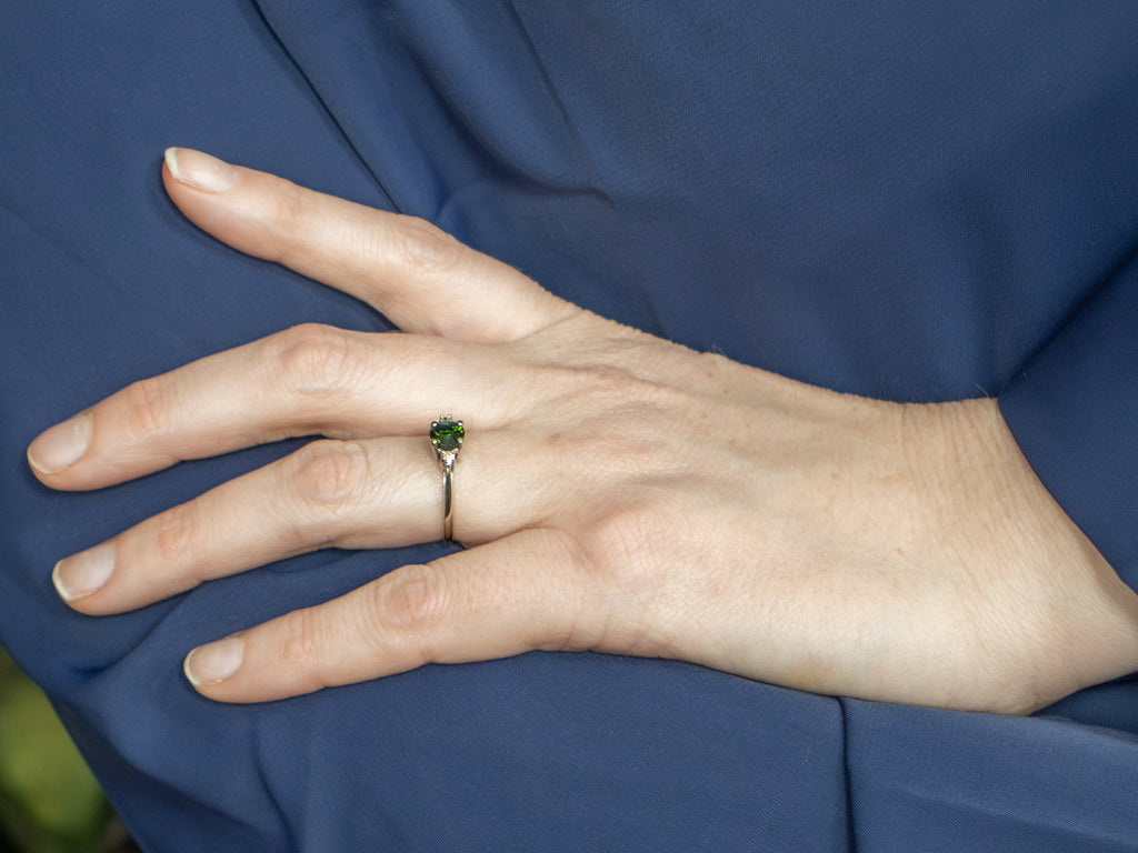 Green Tourmaline and Diamond White Gold Ring
