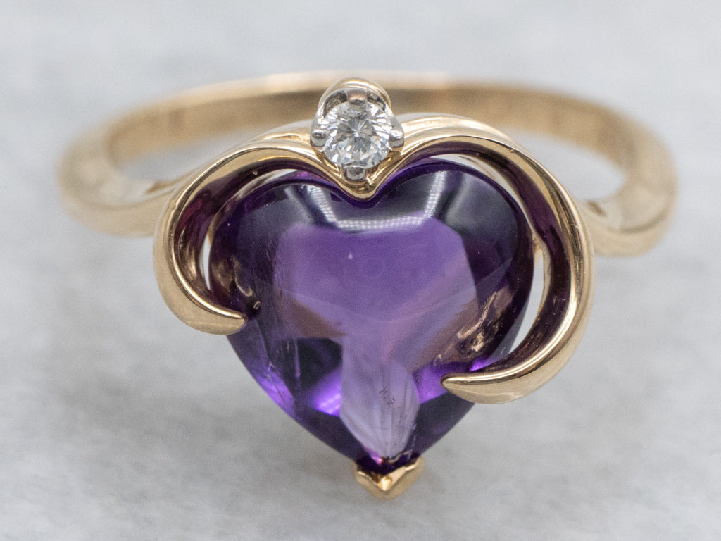 Modernist 1980s Gold Amethyst Cabochon Heart and Diamond Ring