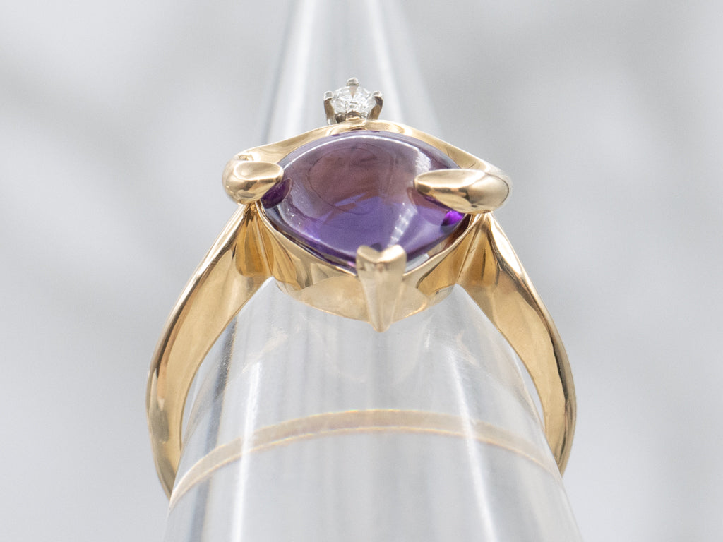 Modernist 1980s Gold Amethyst Cabochon Heart and Diamond Ring