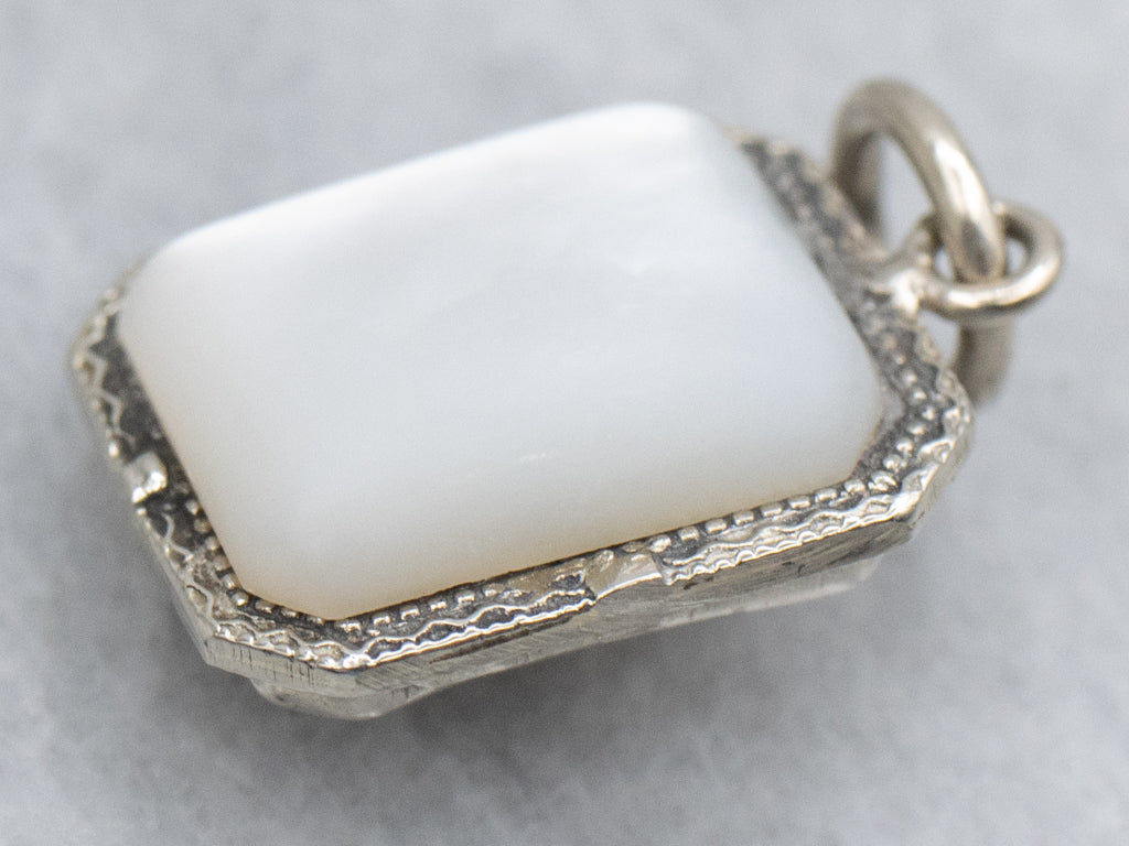 Double-Sided Cameo and Mother-of-Pearl White Gold Pendant