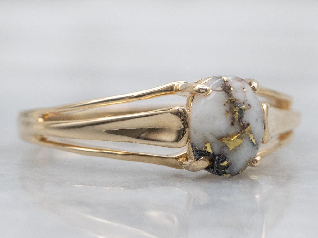 Gold-Quartz Vintage Gold Ring with Split Shank