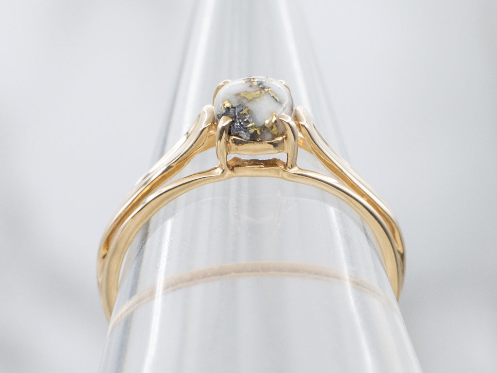 Gold-Quartz Vintage Gold Ring with Split Shank