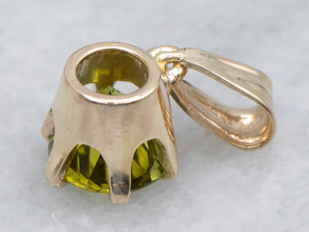 Green Tourmaline Solitaire Yellow Gold Pendant